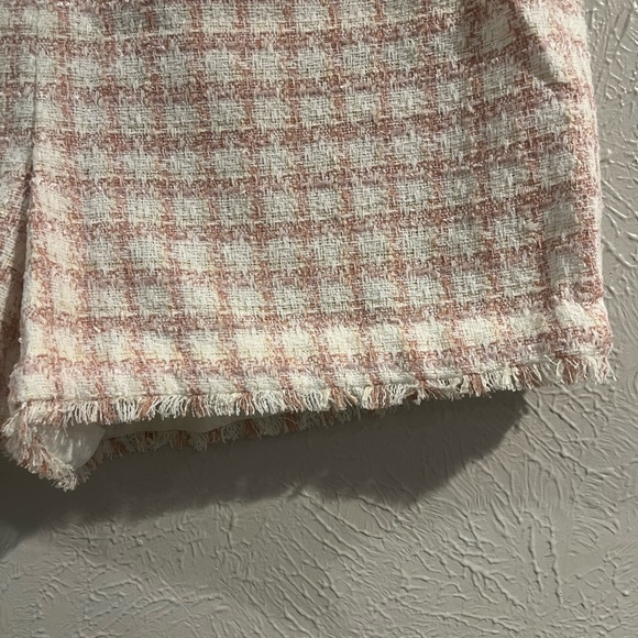 Ann Taylor Pink Plaid High Waist tweed shorts - Picture 2 of 7